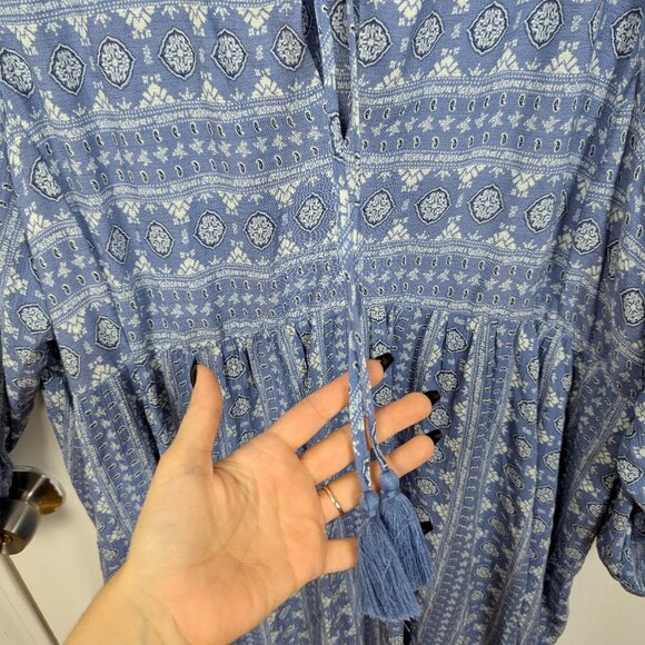 Torrid | Blue Paisley Print Boho Dress with Tassel Ties Size 4X - Picture 9 of 10